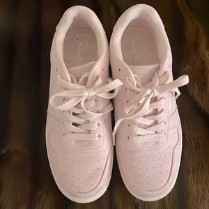 Light pink nautical shoes